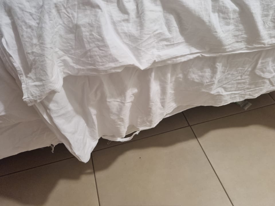 Zimmer HL Miraflor Suites Hotel