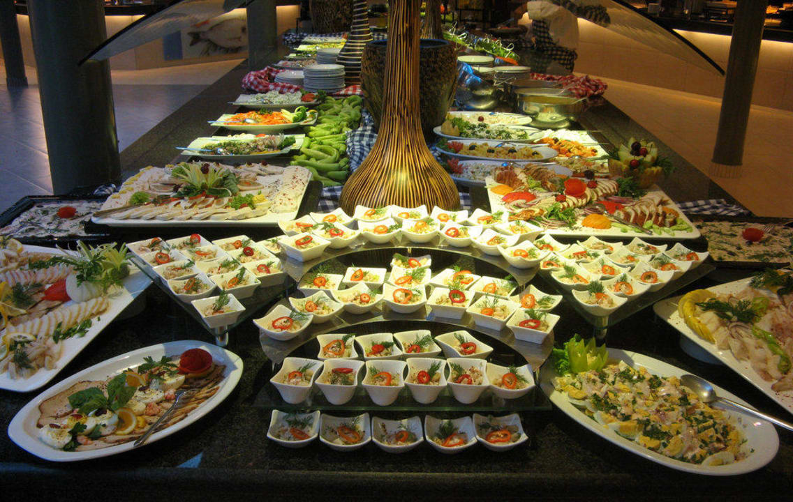 Das neu gestaltete Hauptrestaurant ROBINSON PAMFILYA