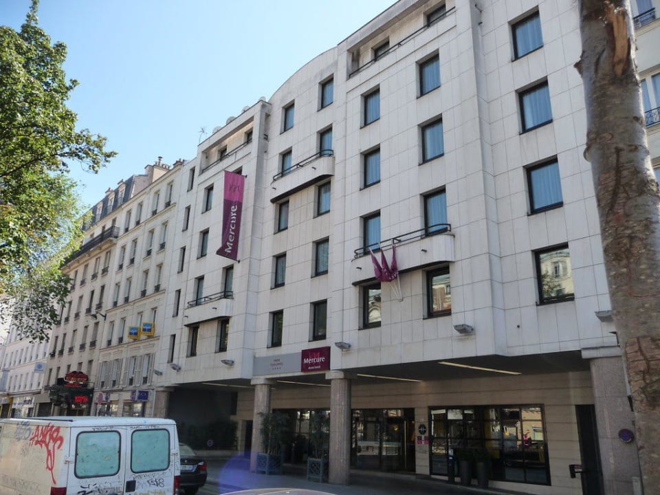 Von der Straße aus gesehen Hotel Mercure Tour Eiffel Grenelle