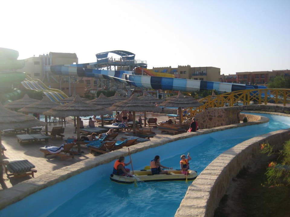 Kajak-Kanal Hotel Titanic Palace