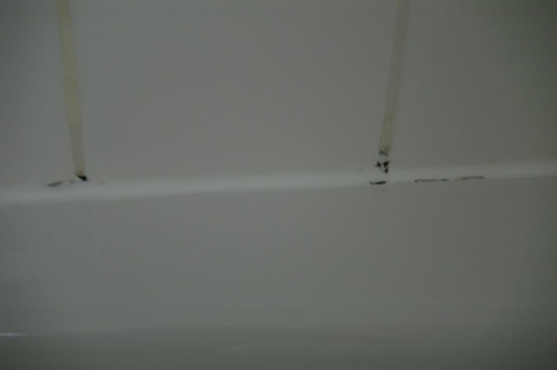 Schimmel im Bad Vienna House by Wyndham Amber Baltic Miedzyzdroje