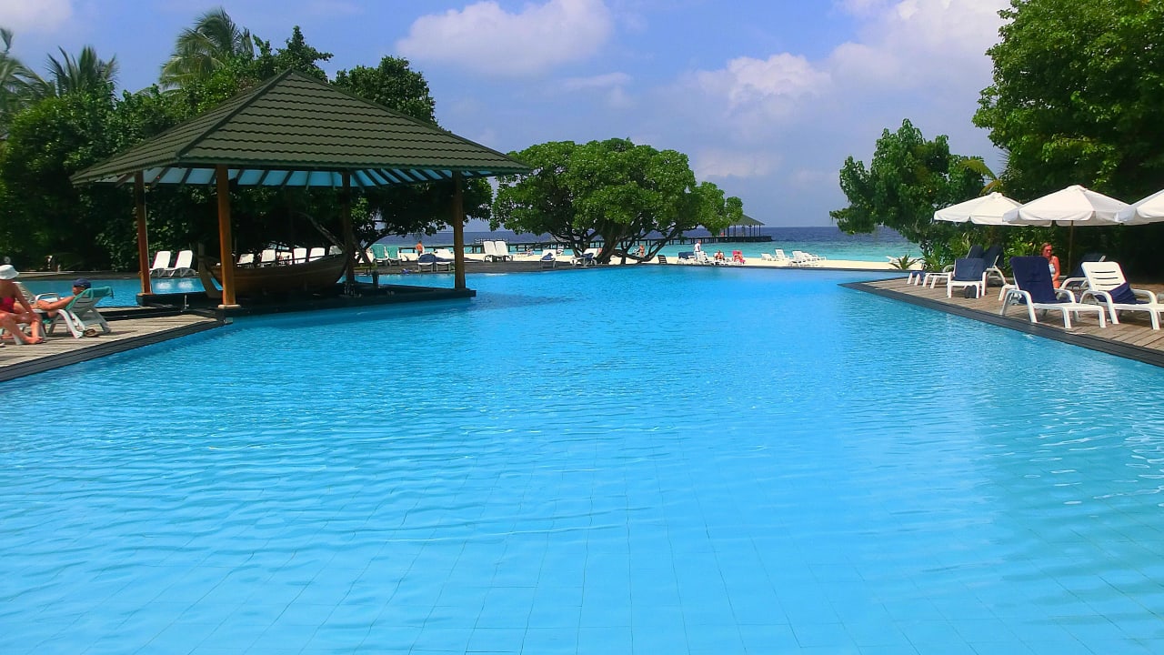 Poolanlage Adaaran Select Meedhupparu Island Resort - Premium All Inclusive