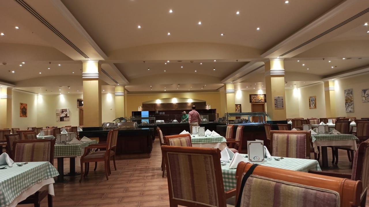 Gastro Palm Beach Resort