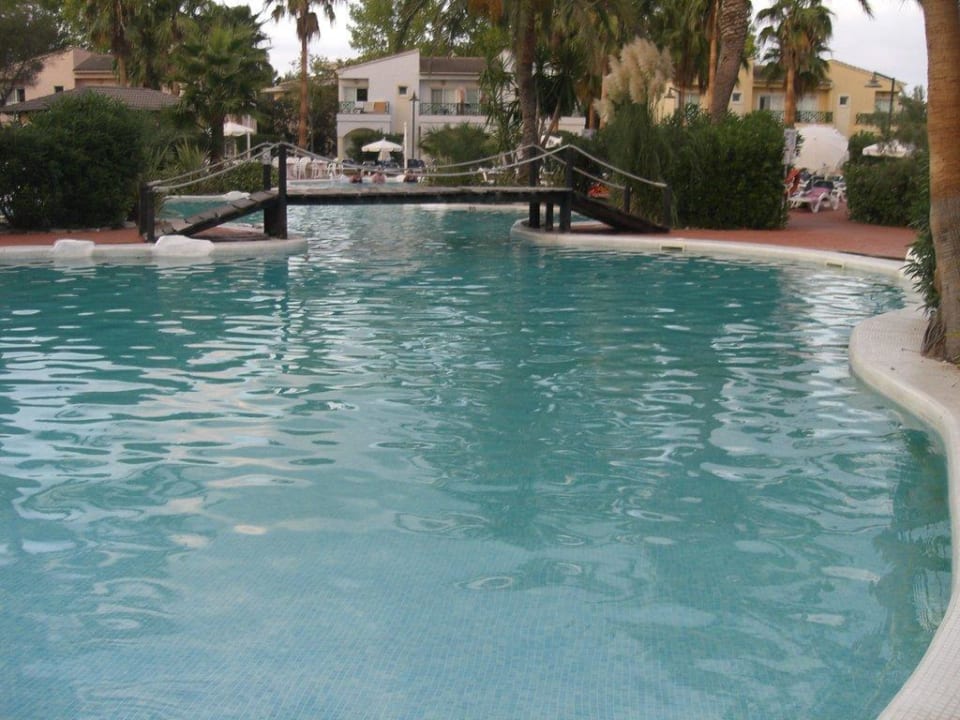 Pool Garden Saladina