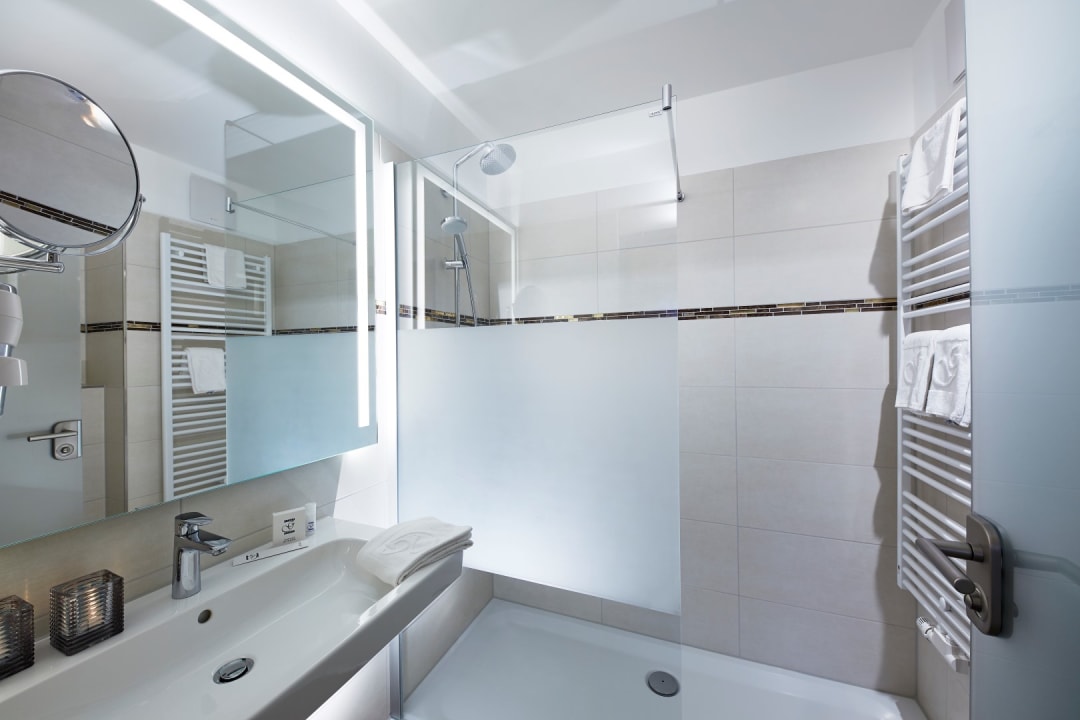 Zimmer Göbel's Seehotel Diemelsee