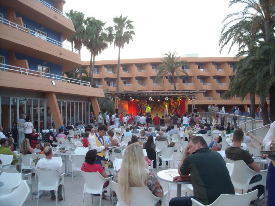 Die Bühne Iberostar Waves Playa de Muro
