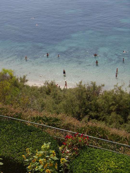 Blick auf den hoteleigenen Strand Hotel Mellieha Bay
