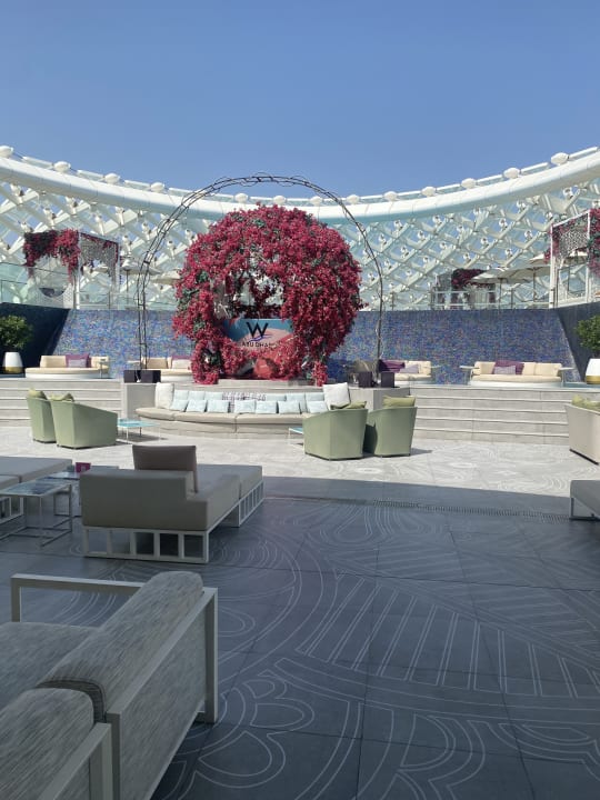 Pool W Abu Dhabi - Yas Island