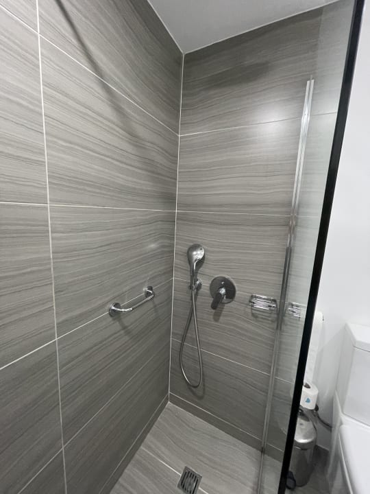 Zimmer Crystal Springs Beach Hotel