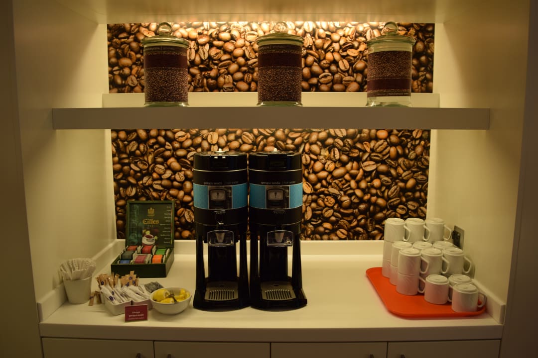 Gastro Hampton by Hilton Warsaw Airport