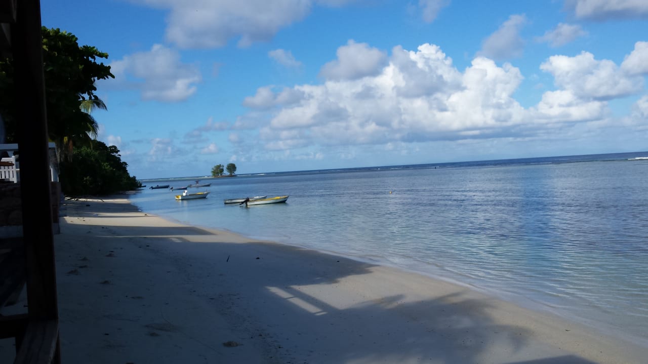Aussicht beim Frühstück La Digue Island Lodge