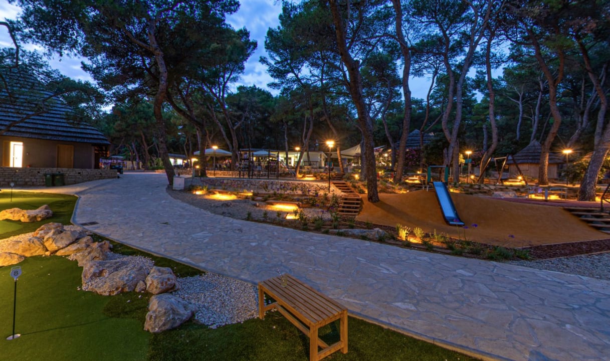 Sport & Freizeit Pine Beach Pakostane