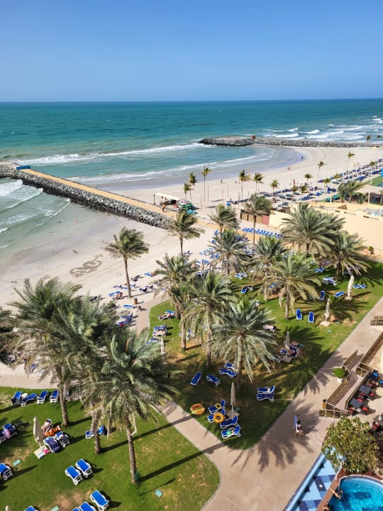 Strand Bahi Ajman Palace Hotel