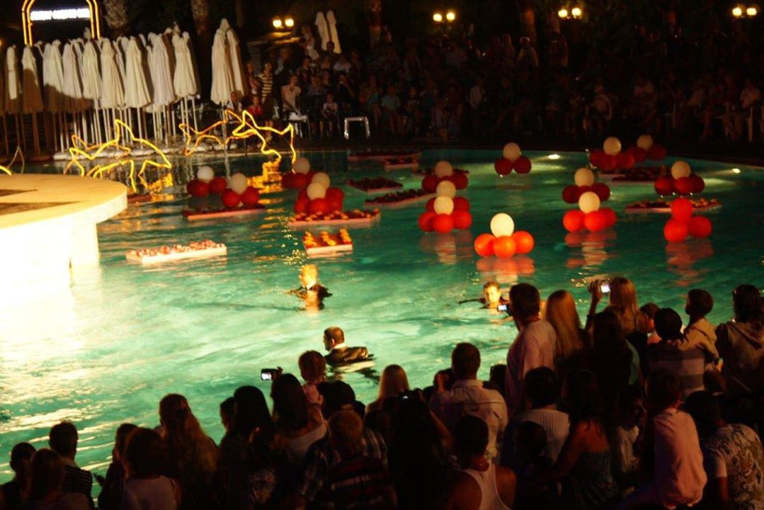 Botanik show  Botanik Hotel & Resort