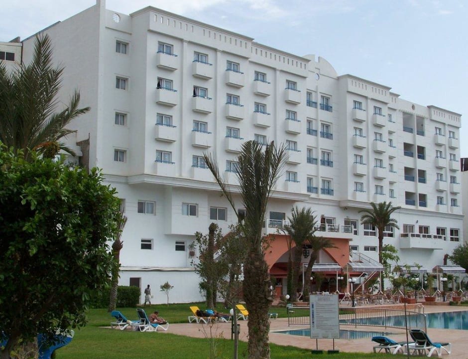 Großzügig, gepflegt mit Kinderspielplatz Tildi Hotel & Spa