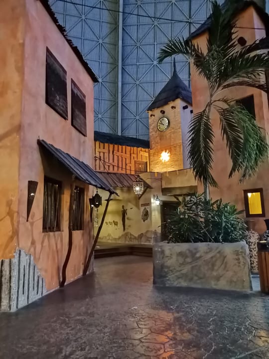 Außenansicht Tropical Islands Resort