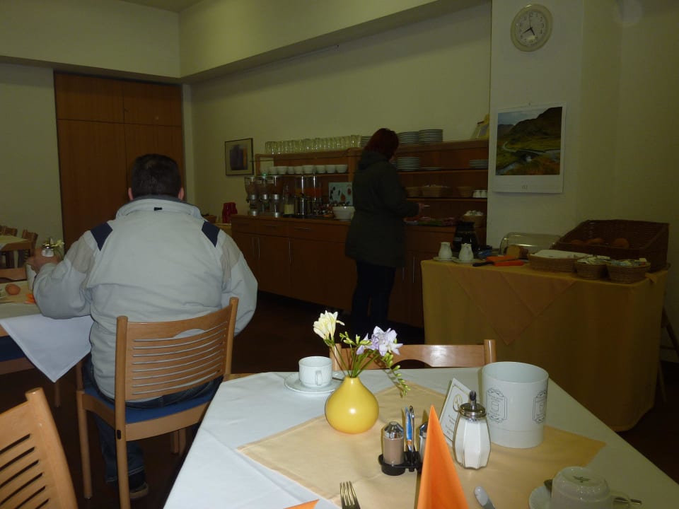 Blick zum Buffet CVJM Hotel & Tagung