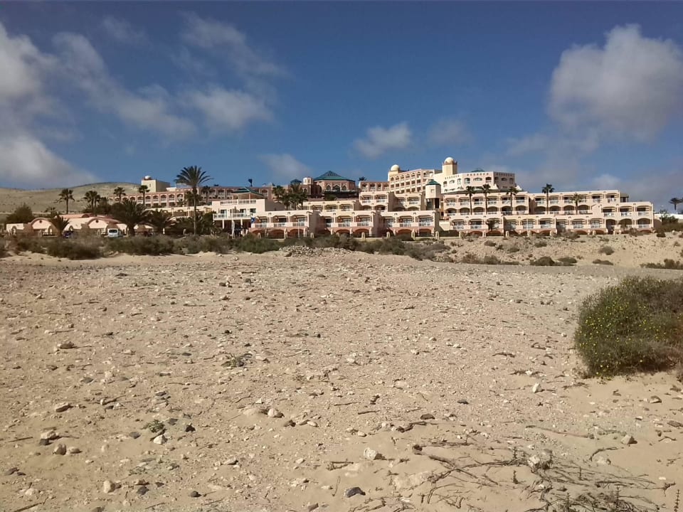 Vom Strand zum Hotel H10 Playa Esmeralda - Adults only