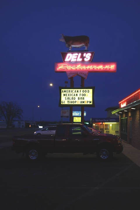 Hier gibt es gute Steaks Motel Safari