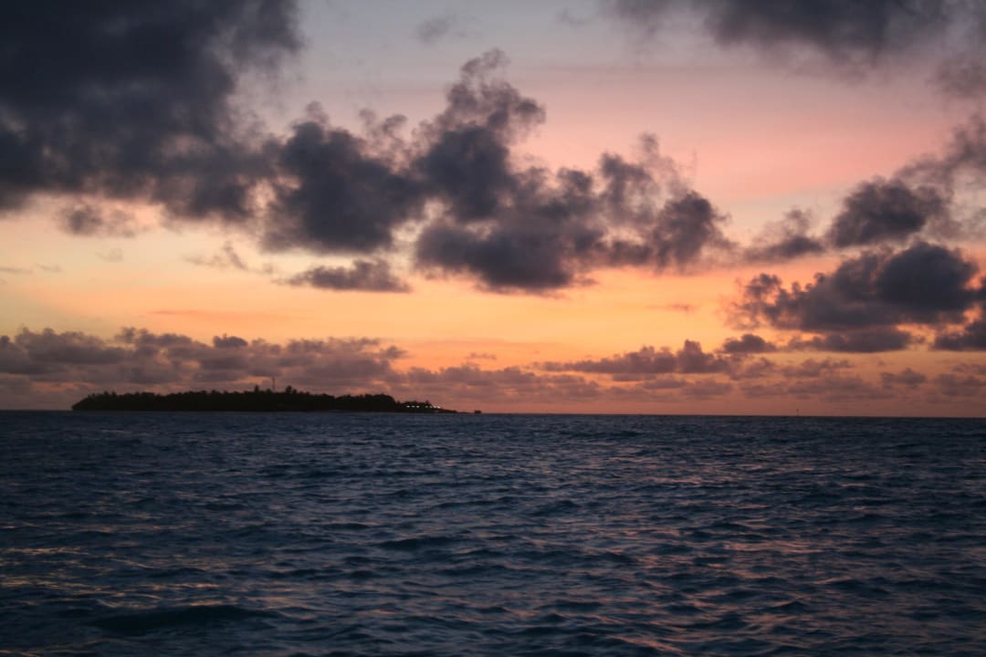 Sonnenuntergang Villa Park Sun Island