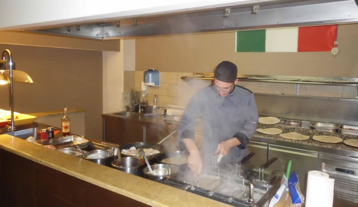 Italienische Showküche Akti Beach Club