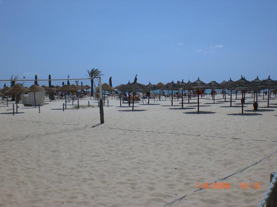 Strand Hotel Nesrine