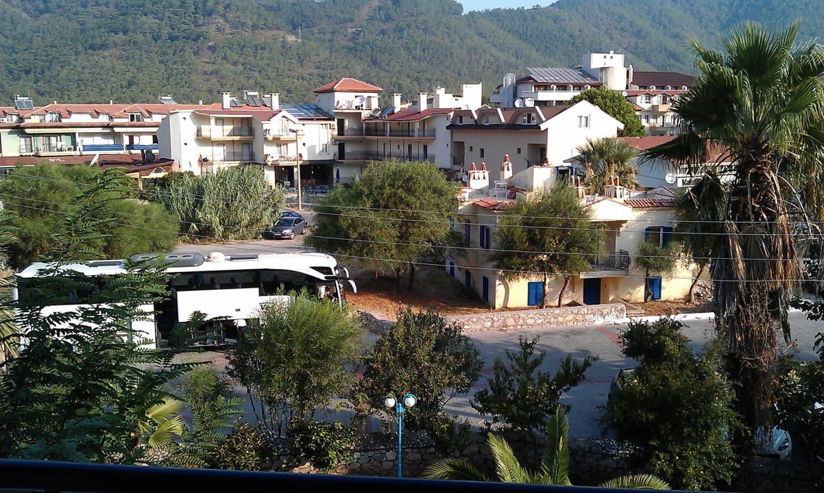 Widok z pokoju na ulicę Munamar Park Hotel by Oylum