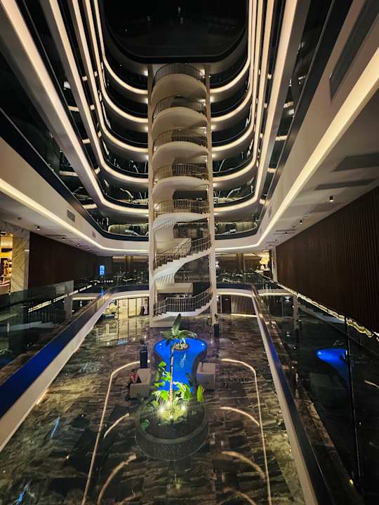 Lobby Rubi Platinum Sign