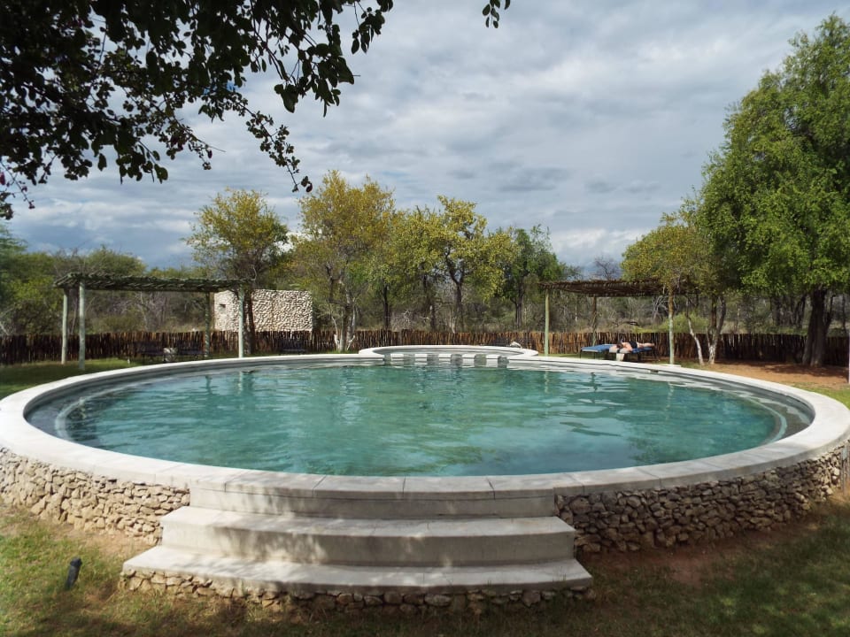 Pool Mushara Bush Camp