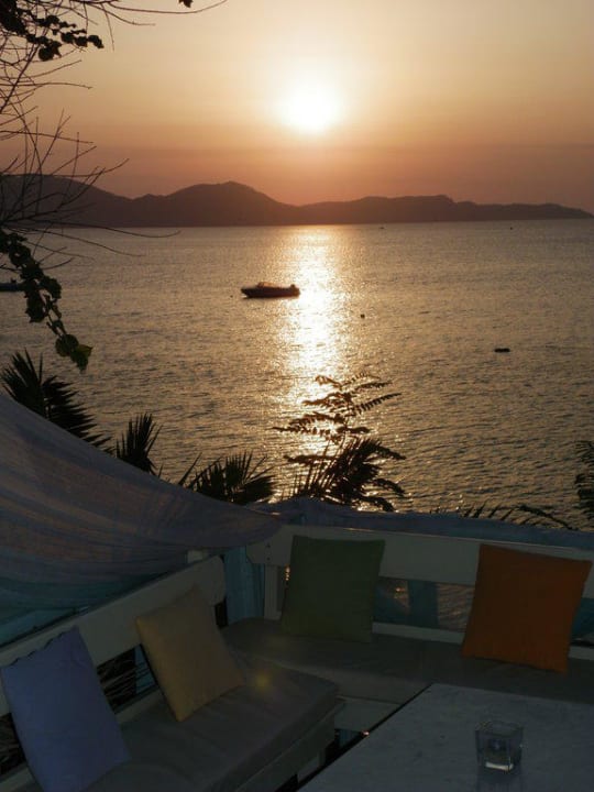 View & relax Porto Koukla Beach