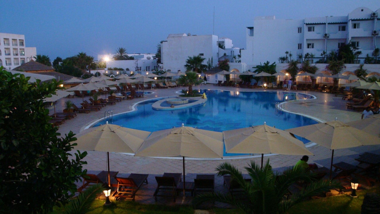 Wie im Bilderbuch  Hotel Royal Nozha