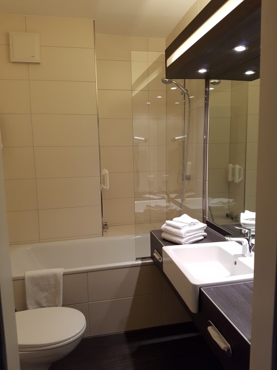 Zimmer H+ Hotel Köln Hürth