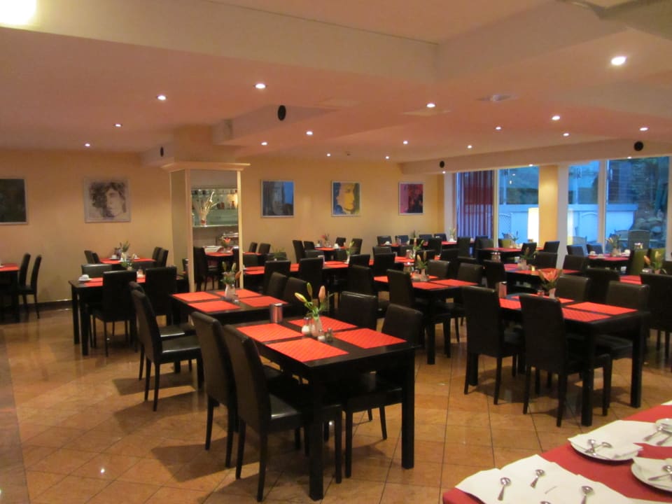 Frühstücksraum / Restaurant PLAZA INN Hamburg Moorfleet