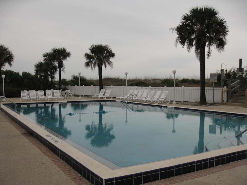 Pool Hotel Holiday Isle Oceanfront Resort