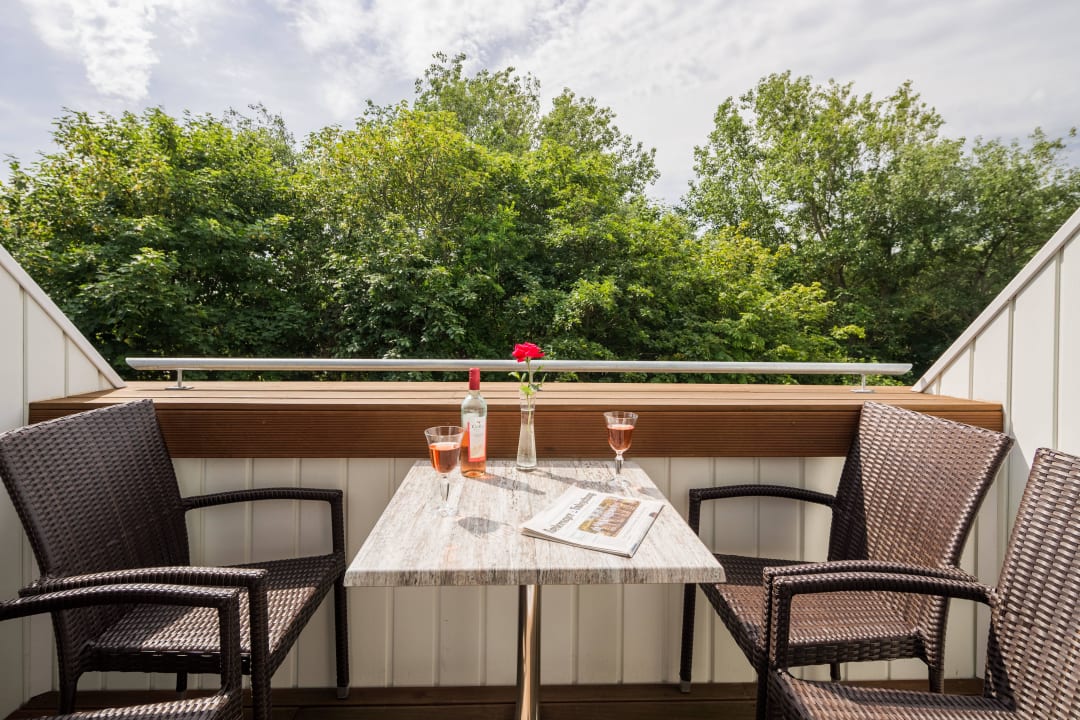 Süd-Loggia Wohnung Backbord mit Blick ins Grüne Ferienwohnungen Fastenau UG
