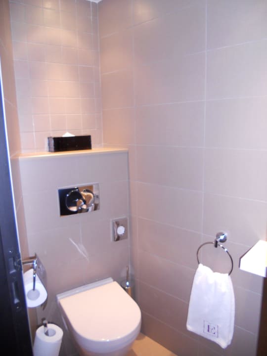Auch die Toilette war in einem abgetrennten Raum Hotel Edouard VII
