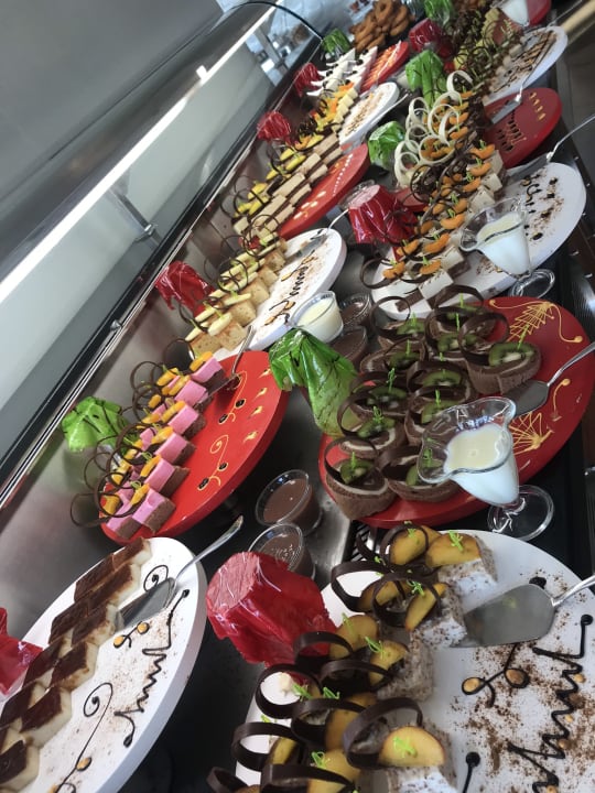 Gastro Hotel Grand Side