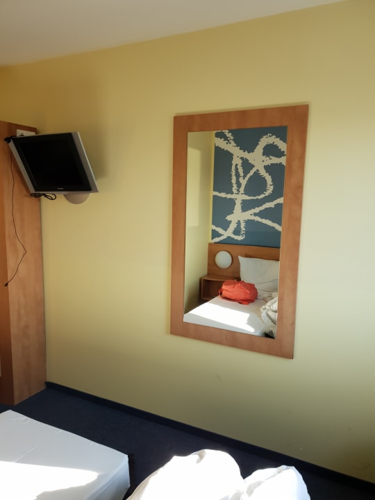 Zimmer B&B Hotel Frankfurt-Hahn Airport