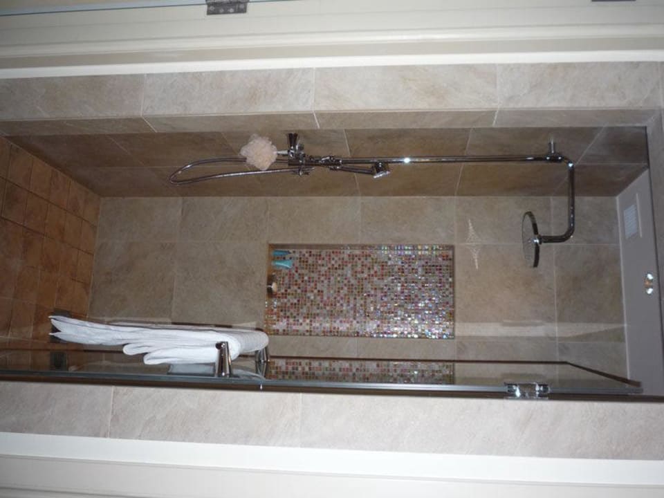 Größzügige Dusche Atlantis, The Palm