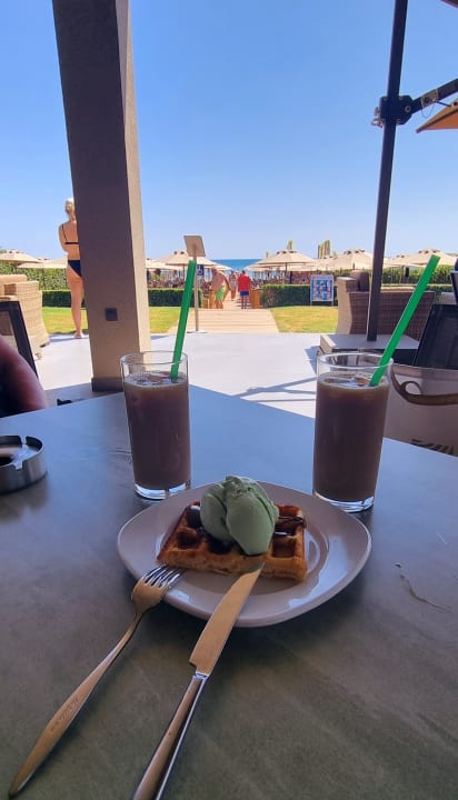 Strand Side Sunport Hotel & Spa