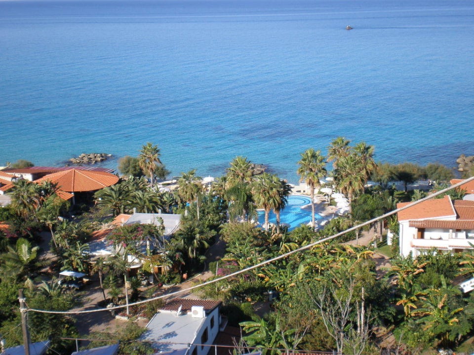 Blick von oben auf das Hotel Hotel Villaggio Il Gabbiano