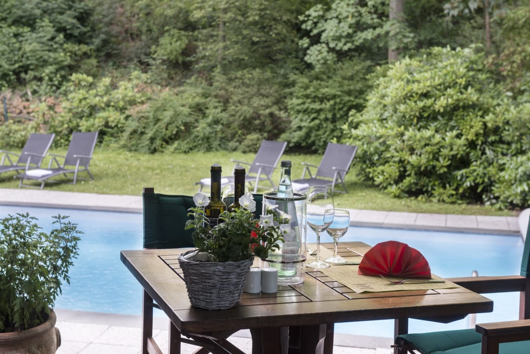 Gartenanlage Hotel Mercure Düsseldorf-Neuss