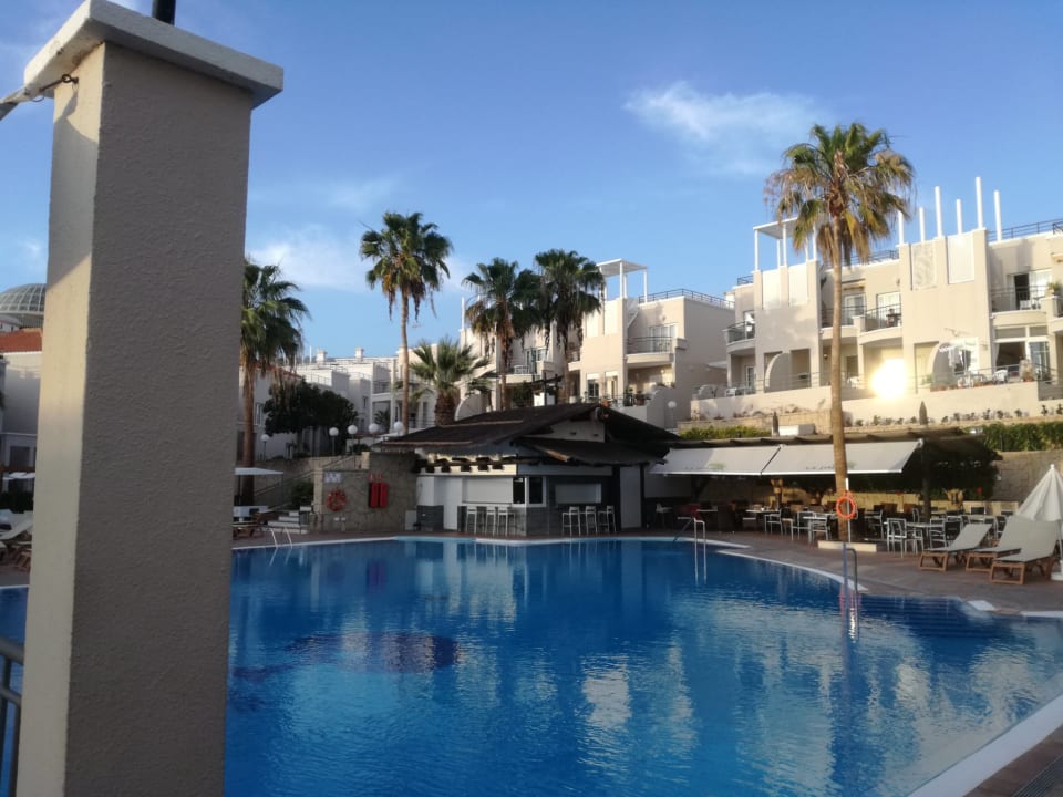 Pool Plus Poolbar Los Olivos Beach Resort