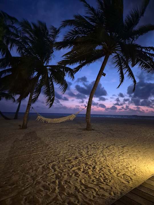 Strand Meeru Maldives Resort Island