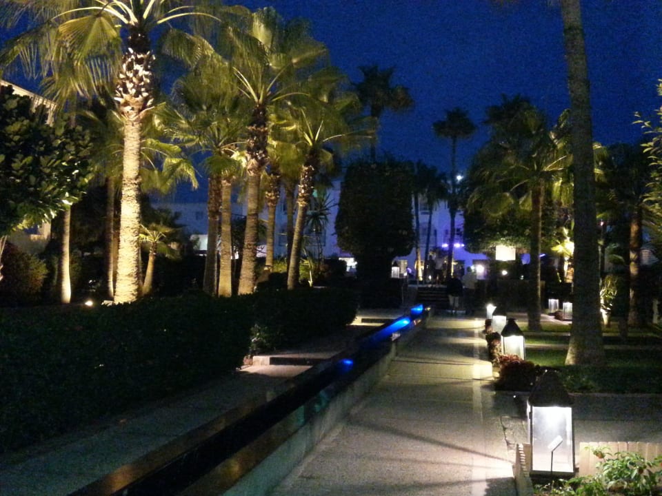 Zugang zum Restaurant Royal Decameron Tafoukt Beach