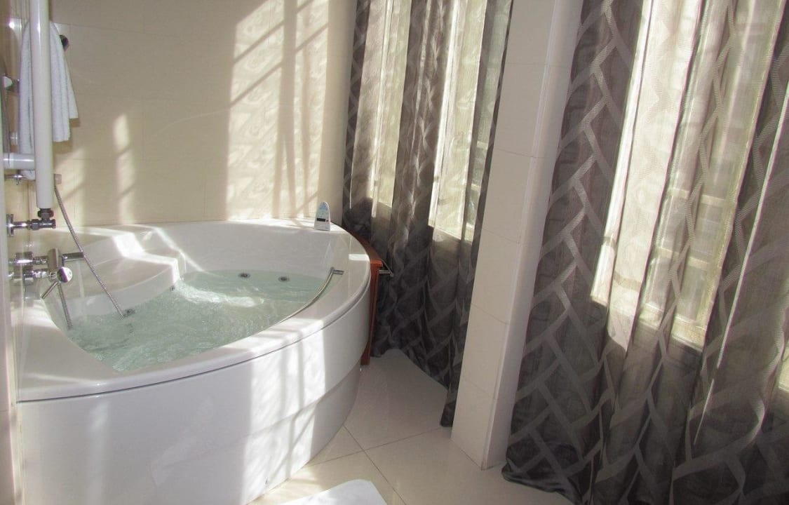 Junior suite #215 Hotel Catalonia Atocha