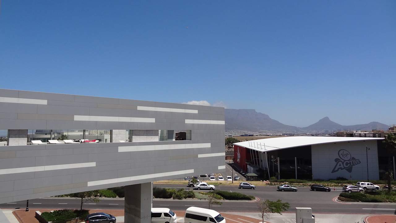 Ausblick vom Balkon Apartments Island Letting Crystal Towers Residences