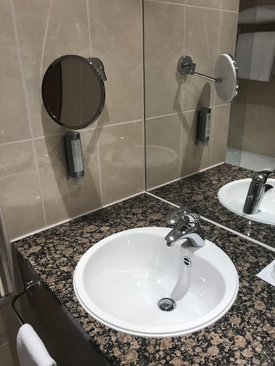 Zimmer Dorint Hotel am Dom Erfurt