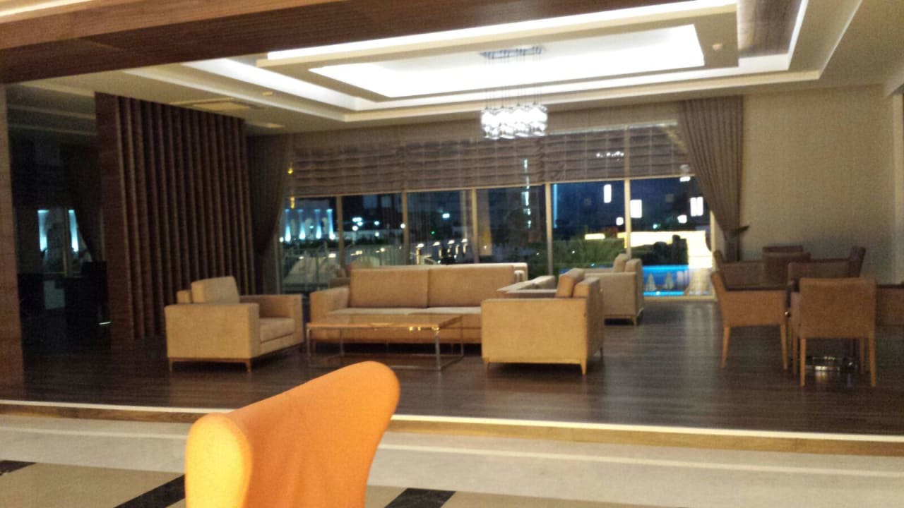 Innen Side Sunport Hotel & Spa