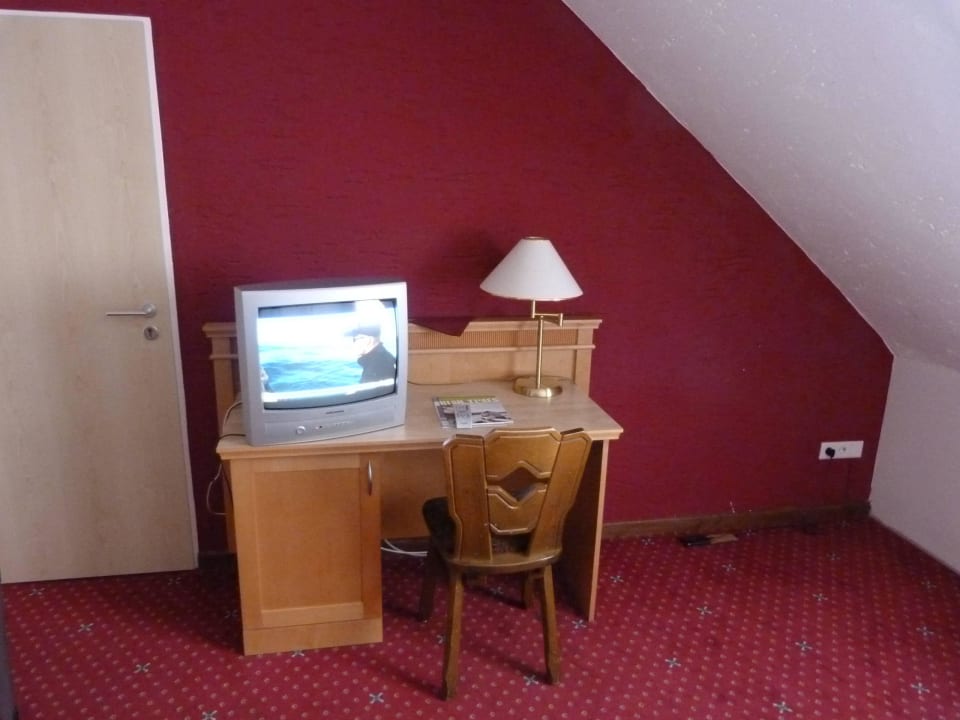 Renovierungsbedürftiges Zimmer Der schöne Asten - Resort Winterberg